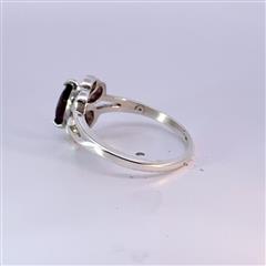 Synthetic Almandine Garnet Lady's Silver & Stone Ring 925 Silver 2.5g Size:8